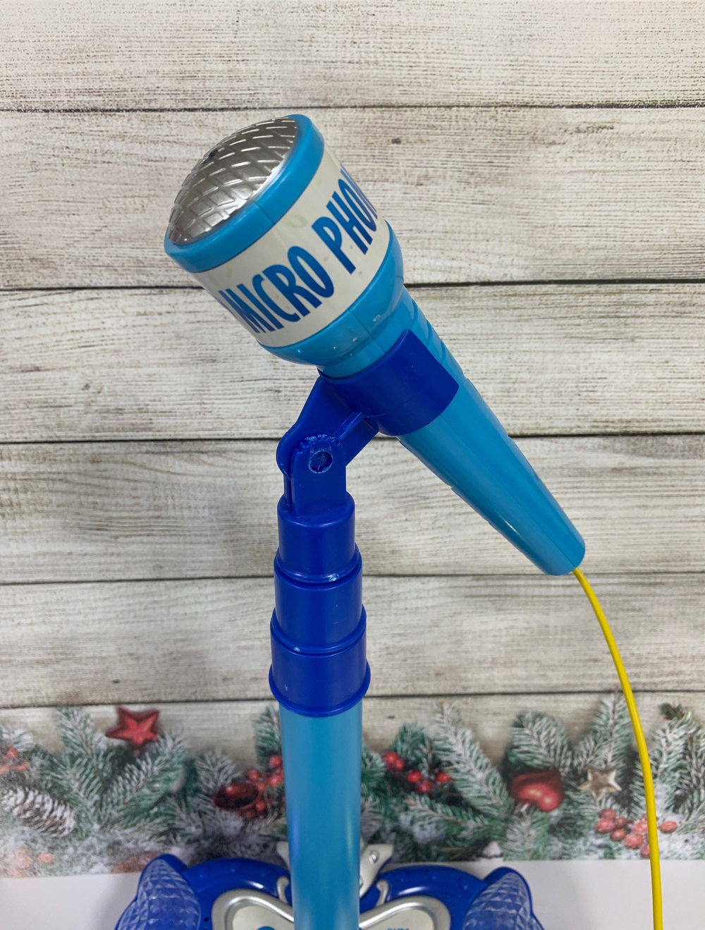 Микрофон 7801-L на стойке на батарейках в коробке