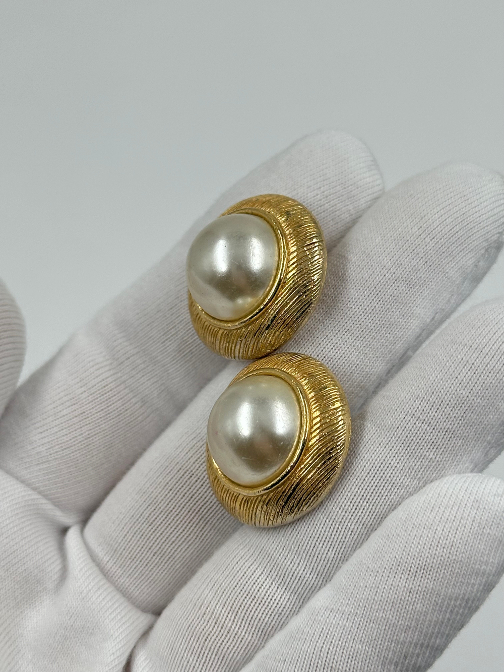 Клипсы с «жемчугом»