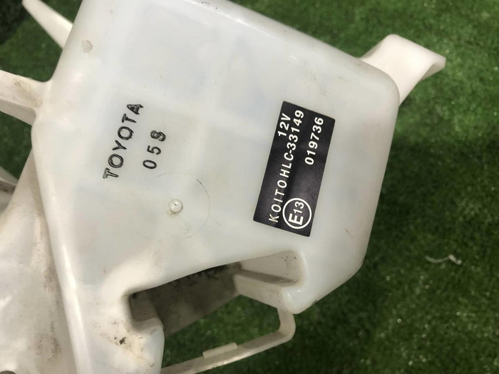 Бачок омывателя Toyota Camry xv70 (2017-н.в.)