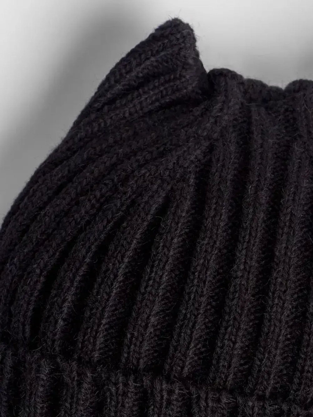 Шапка для девочки осенняя c ушками и снуд