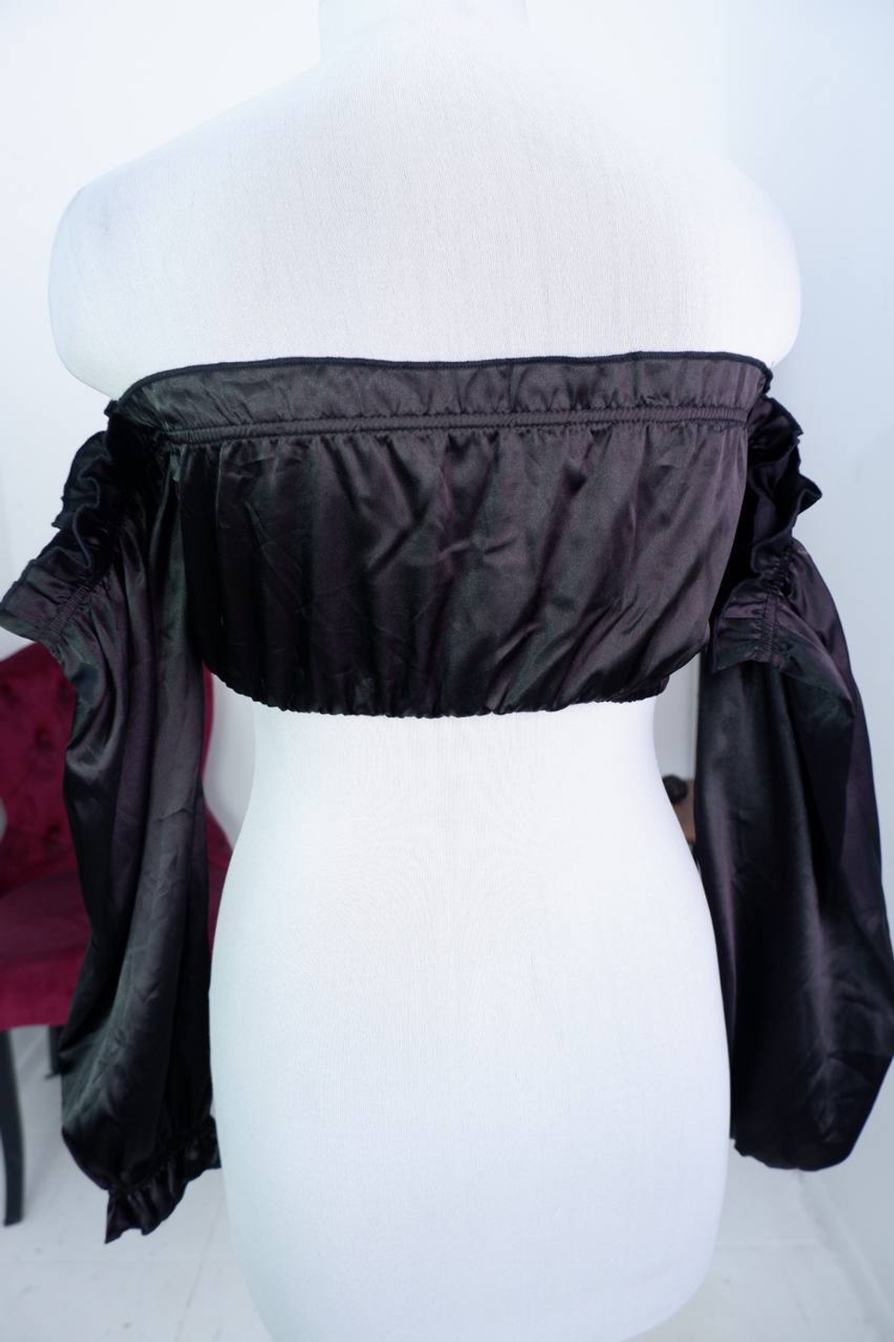 Топ открытый, укороченный, для эффектного образа, маркировка М, 46 размер