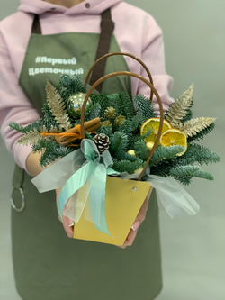 Букет цветов Елка в сумке (цитрус)