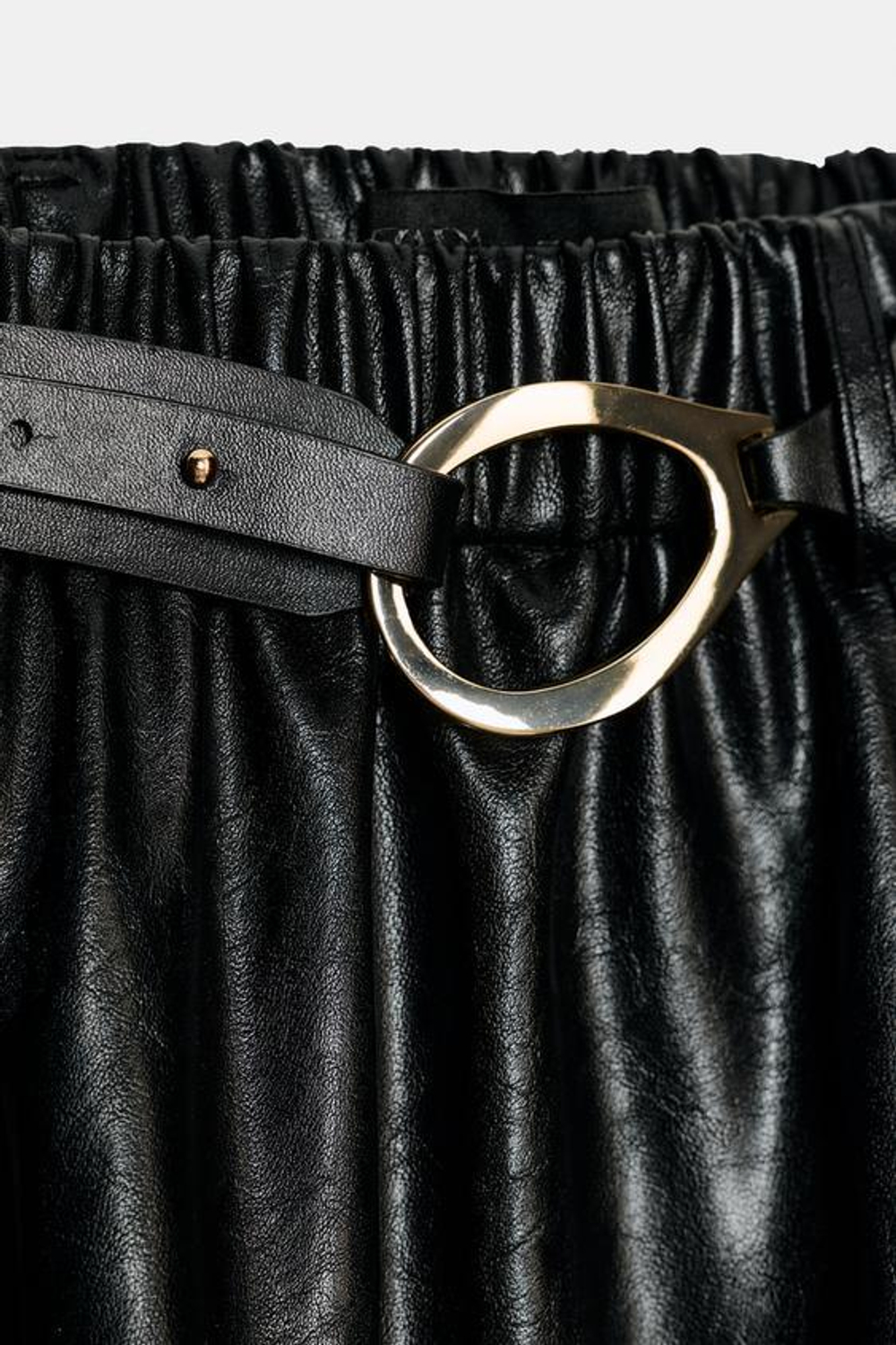 ZARA ЮБКА МИДИ С ИСКУССТВЕННЫМ КОЖАНЫМ ПОЯСОМ, ЧЕРНЫЙ