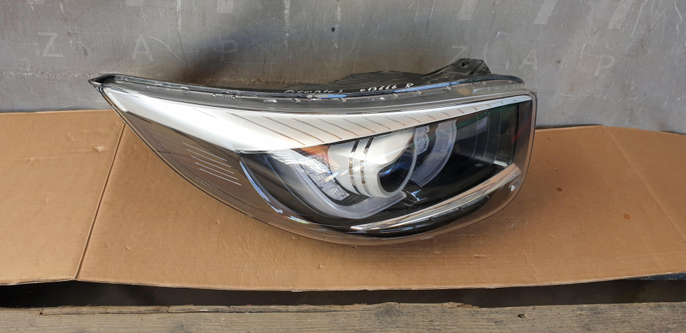 Фара правая Kia Picanto 3 (JA) 17-21 Б/У Оригинал 92102G6300