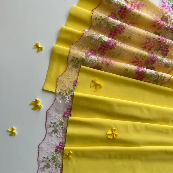 Вышивка на сетке розовая/цветочная 24 см