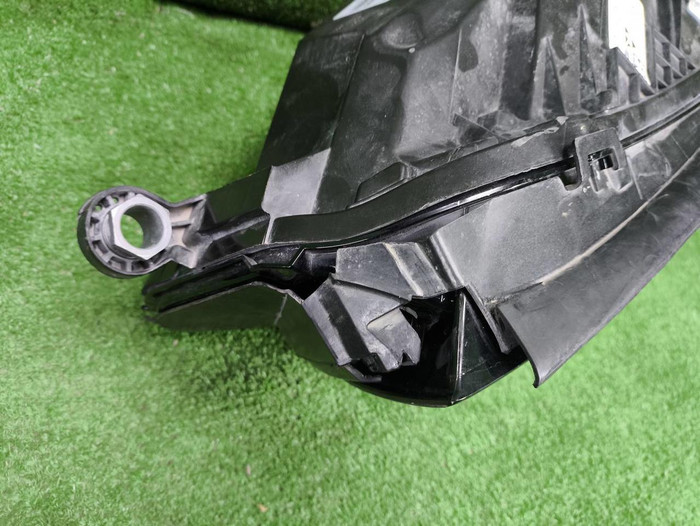 Фара левая Mercedes GLE V167 (2018-2024) LED