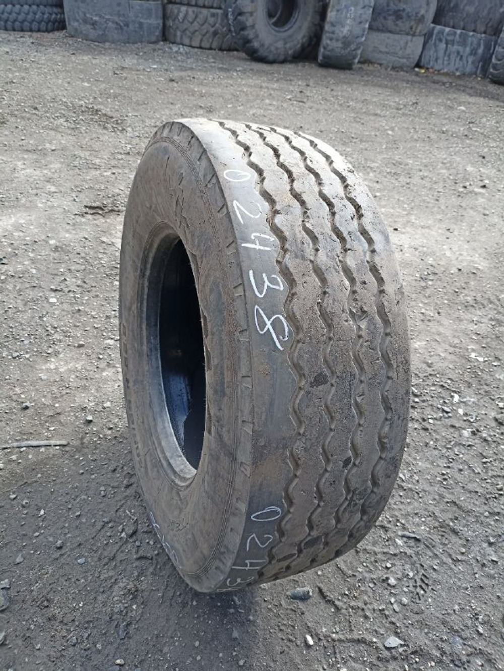 385/65R22.5 Kama NT201 шина б/у
