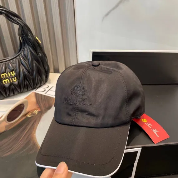 Бейсболка Loro Piana
