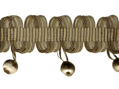 10016/28 Бахрома с шариками