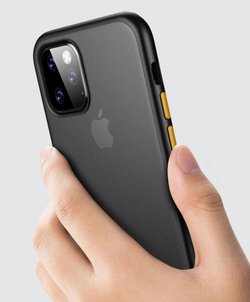 Прозрачный чехол на iPhone 11 Pro Max черные рамки с желтыми кнопками, серии Ultra Hybrid от Caseport