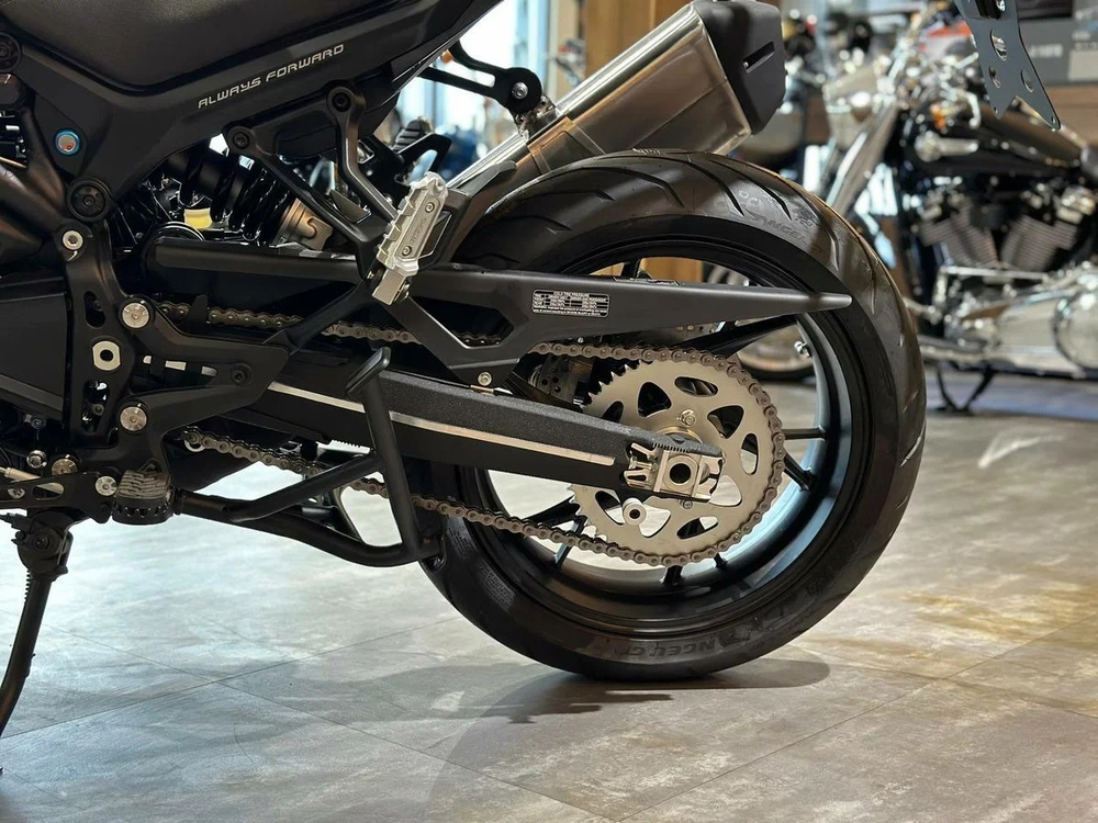 QJMOTOR SRT 800 S