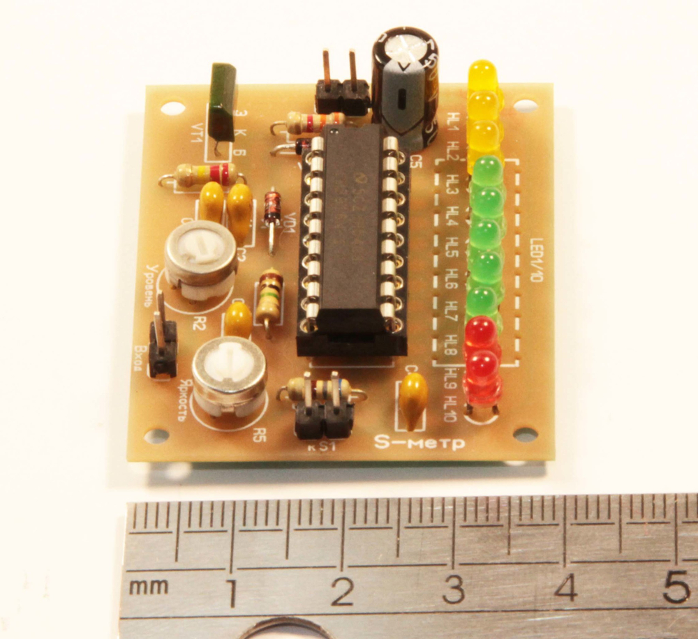 Простой S-метр со светодиодной индикацией