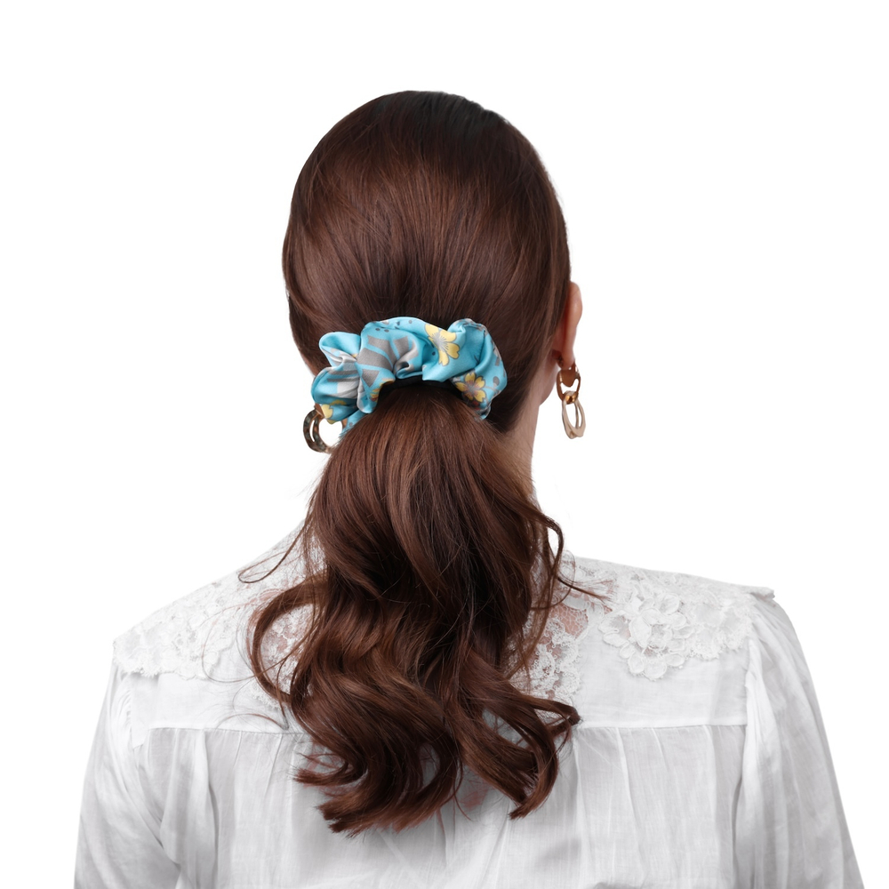 Шелковая резинка для волос Mollen Оммаж светло-бирюзовая