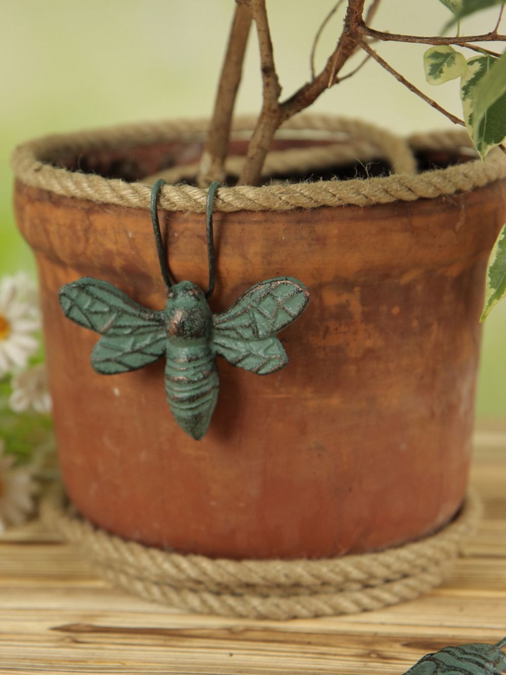 Iron Garden Фигурка декоративная Пчела