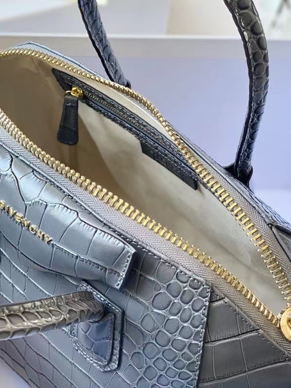 Givenchy Antigona 34 cm