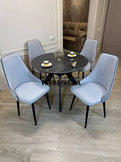 Круглый раздвижной стол "Бонжур", керамогранит, черный мрамор и стулья "Сорренто"