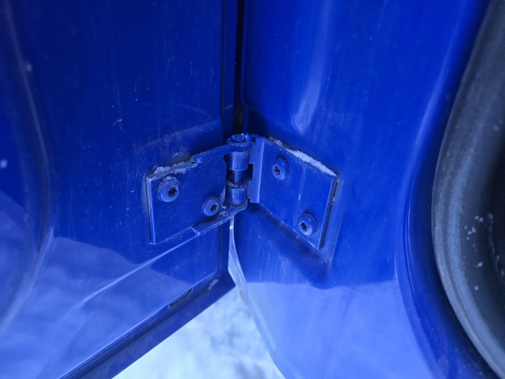 Крышка инструментального ящика 2018г