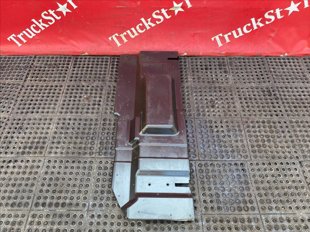 Шумоизоляция двигателя левая 2020г.