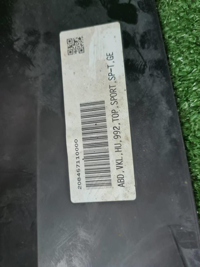 Юбка заднего бампера Porsche 911 8 992 (2018-н.в.)