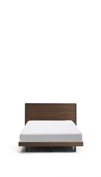 Кровать Norlen из орехового шпона с темной отделкой LED 180 x 200 см