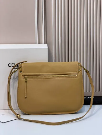 Сумка CELINE SOFT TRIOMPHE BESACE IN SUPPLE SHINY LAMBSKIN