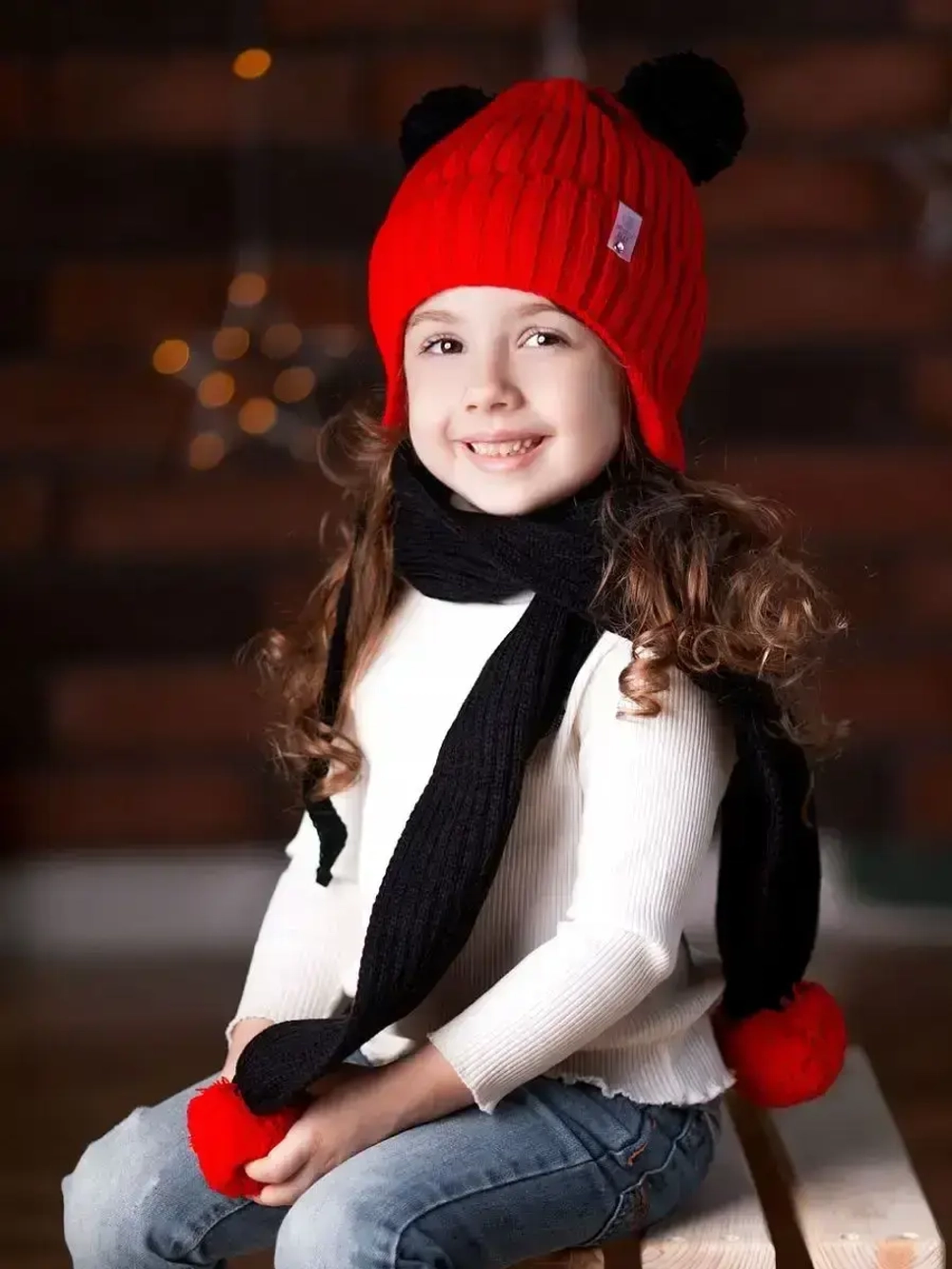 Шапка для девочки осенняя и шарф с ушками