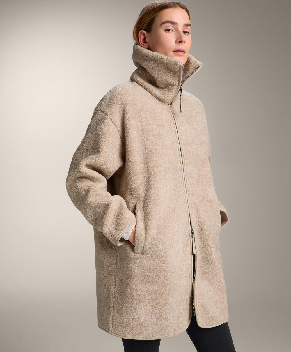 Oysho Длинная куртка из искусственной овчины, песочный меланж