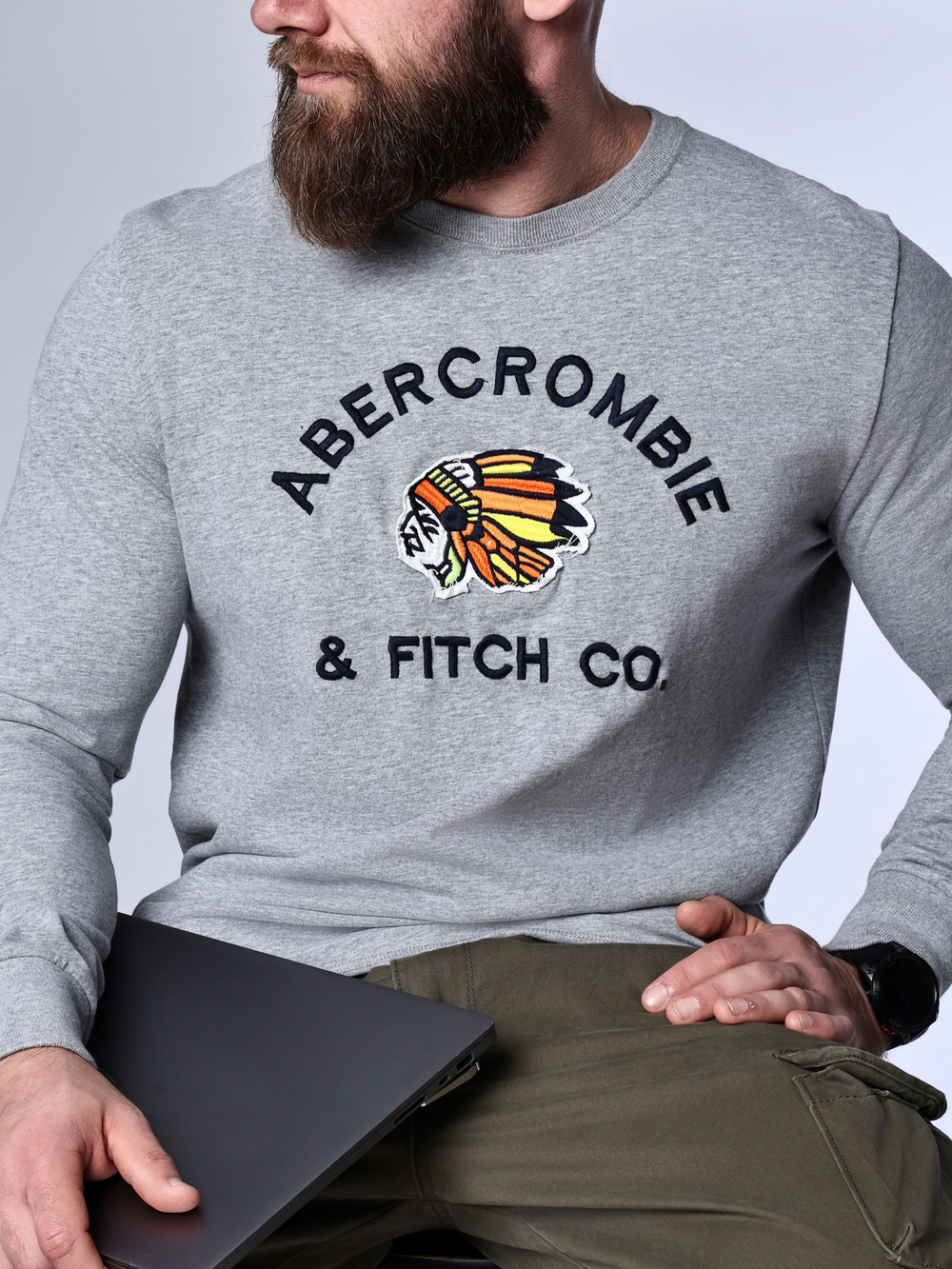 Лонгслив Abercrombie & Fitch ABL25