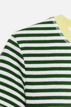 ZARA ФУТБОЛКА В ПОЛОСКУ С КОРОТКИМ РУКАВОМ, ЭКРЮ/ЗЕЛЕНЫЙ