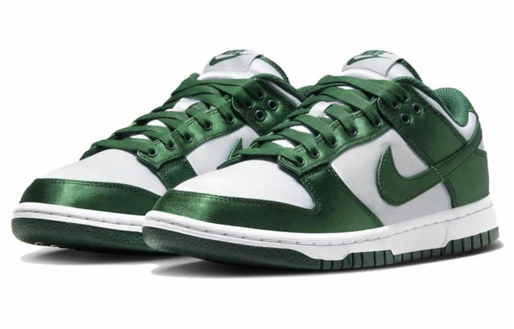 Кроссовки Nike Dunk Low "Team Green And White" (Женская размерная сетка)