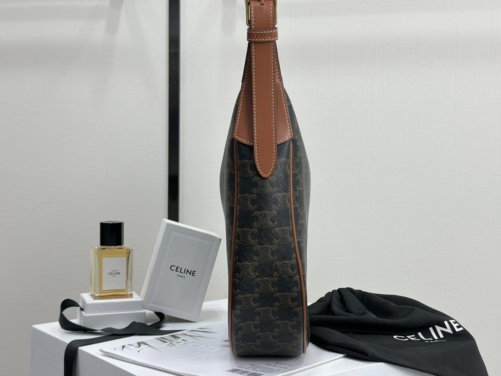 Celine Heloise 30 cm