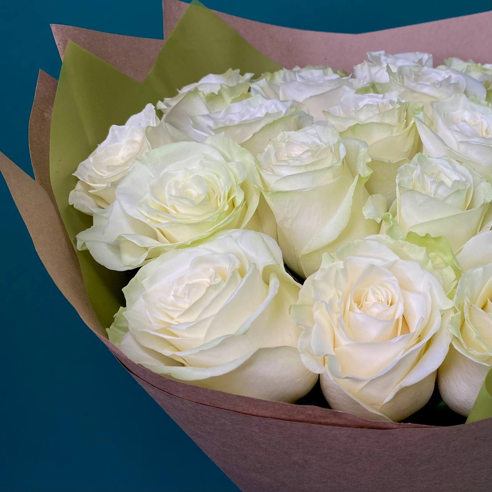 белые эквадорские розы букет купить в мск