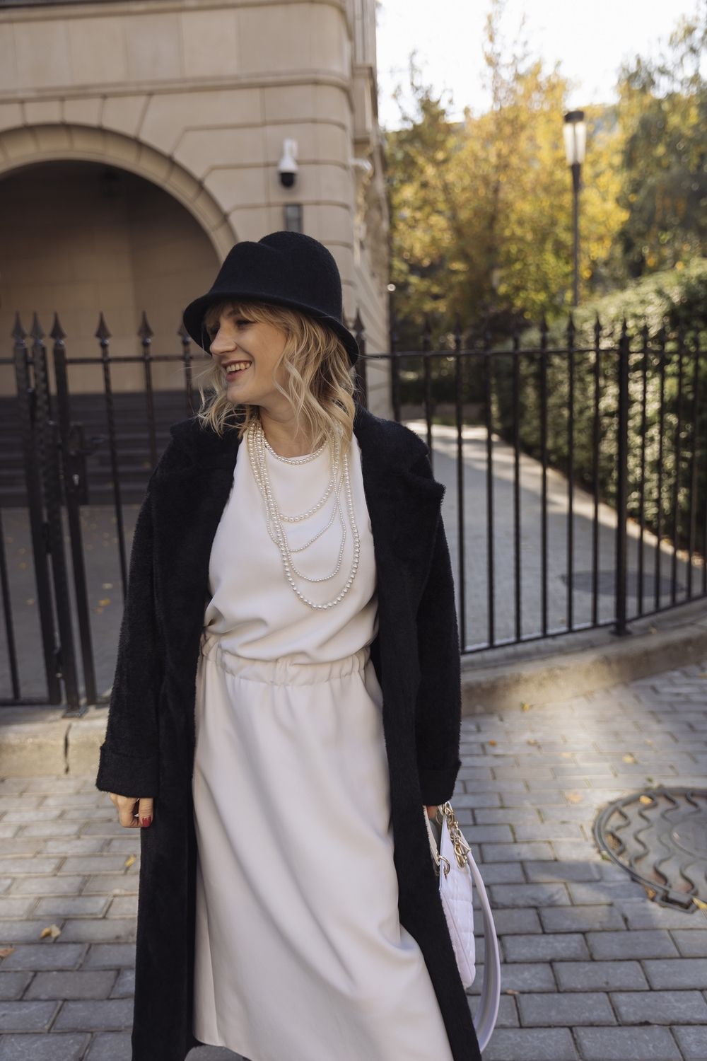 Платье на кулиске белый