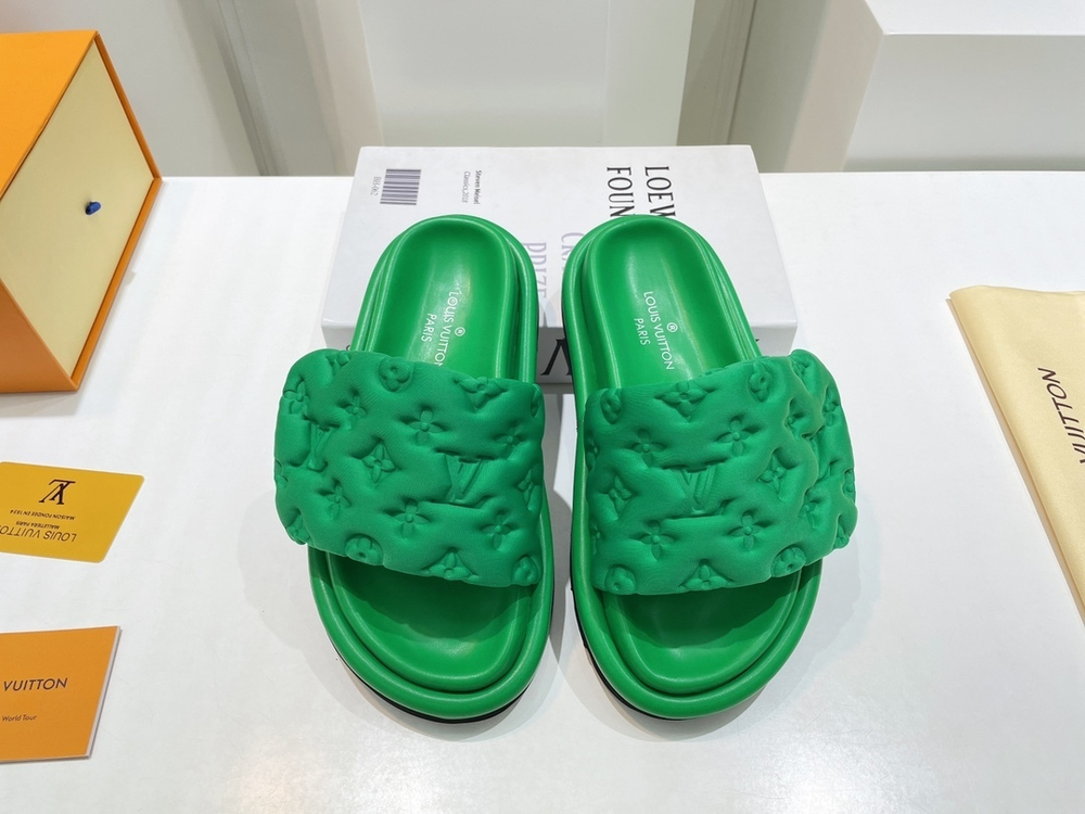 Louis Vuitton Pool Pillow Comfort Mule