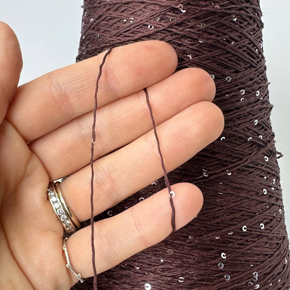 LINETTE PAILLETES - 80% лен, 20% п/а, микропайетки 2мм, ; 450м\100гр; цвет: «шоколад с нотками бордо», пайетки серебро