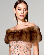 Корсетное платье с меховой отделкой