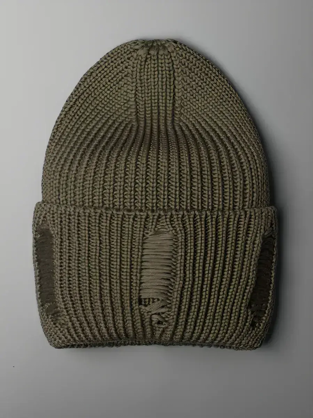 Шапка женская на осень рваная