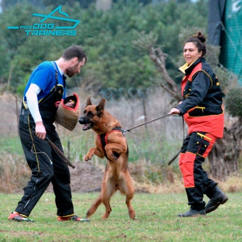 Костюм для дрессировщика Fordogtrainers «PROTECTIVE SUIT» из мембранной ткани.