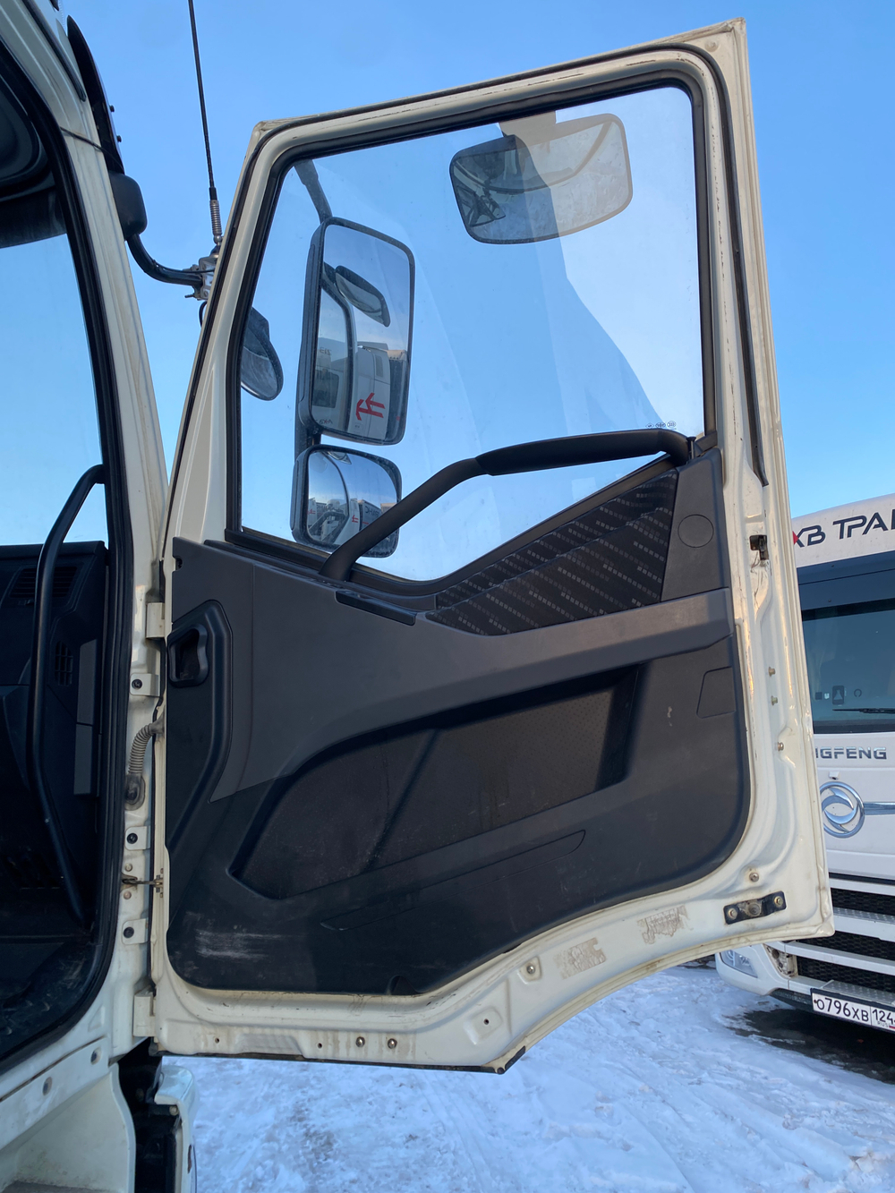 FAW J6 6x4 Самосвал СА3250Р66K24T1E5 (Дизельный, 11,1 л, 390 л.с., МТ)