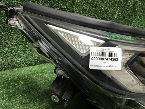 Фара правая Toyota RAV4 5 XA50 (2018-н.в.) LED