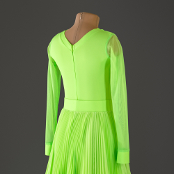 Lilia 14-01-02-С | Рейтинговое платье гофре для спортивных бальных танцев | Vasileva Dance