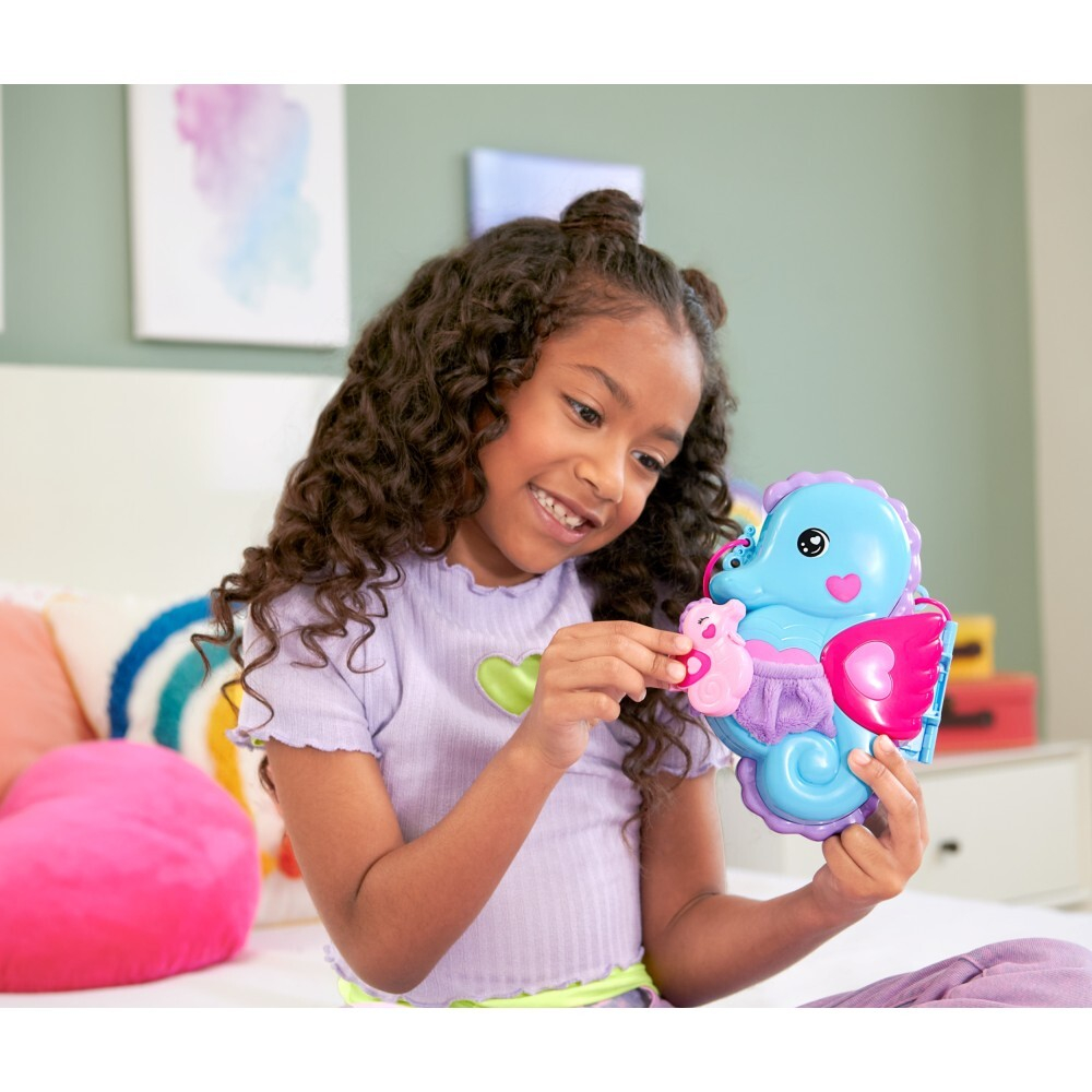 Polly Pocket - Seahorses Compact Bag Expandable Play Set HWP03 / артикул   GKJ63 HWP03  / GTIN 194735217670