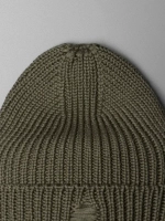 Шапка женская на осень рваная