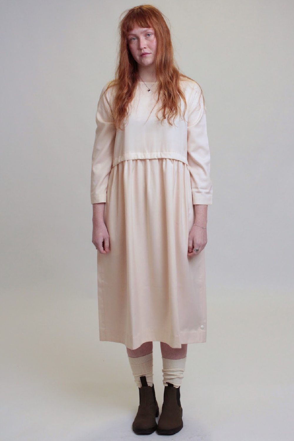 Кремовое платье с кулиской из тонкой шерсти