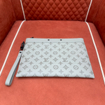 Louis Vuitton Pochette To-Go
