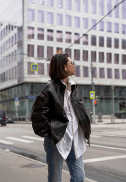 Бомбер кожаный шоколадный