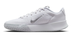 Женские Кроссовки теннисные Nike Court Vapor Lite 2 - white/metallic silver/pure platinum