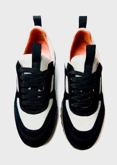 Кроссовки женские