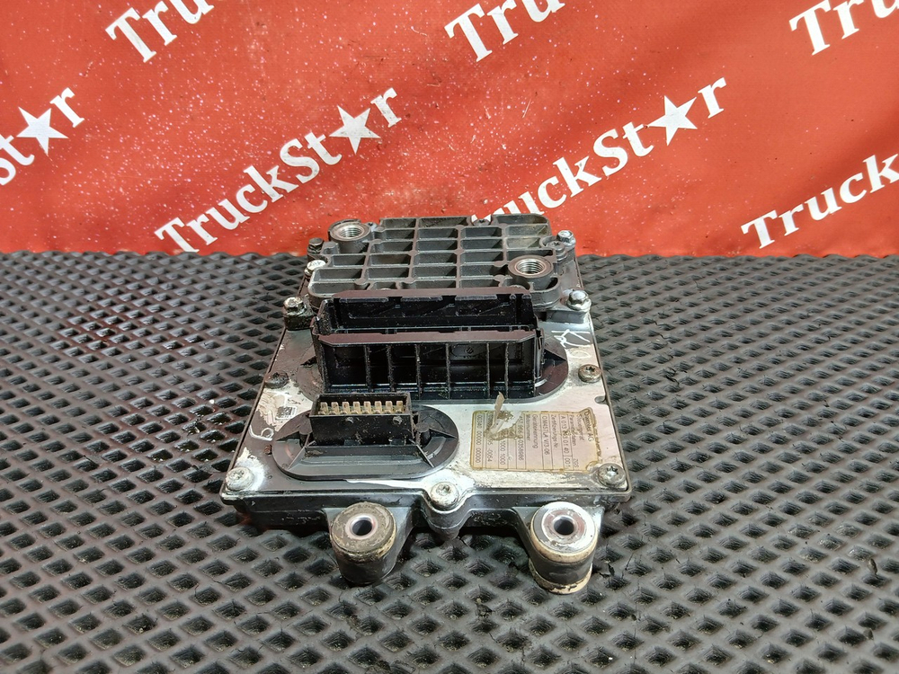 Блок управления двигателем