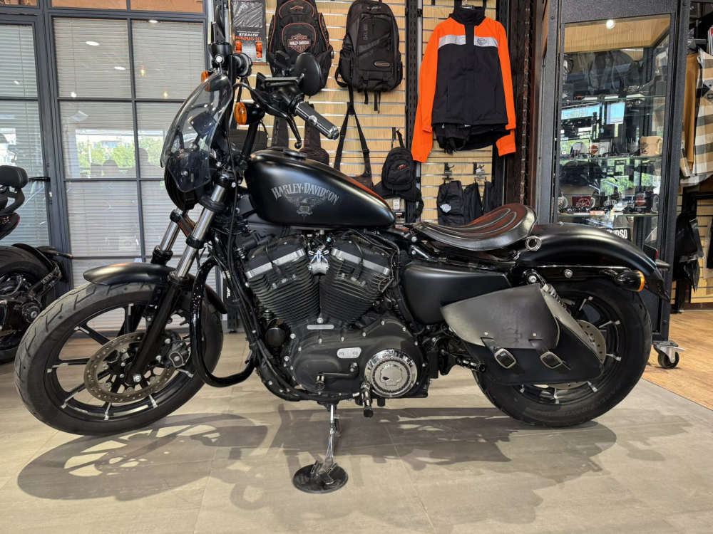 Harley-Davidson Sportster 883